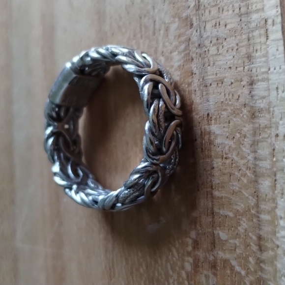 goldseller2016 Jewelry - 18k W gold byzantine ring